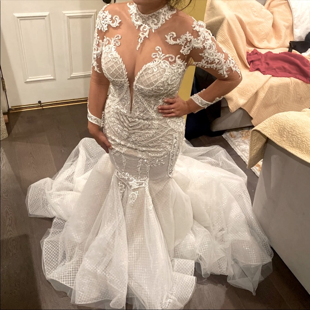 Custom designer luxury wedding gown dress bridal